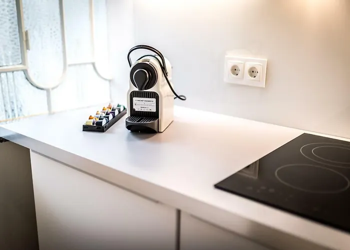 Easy 15 Contactless Check In Apartment *